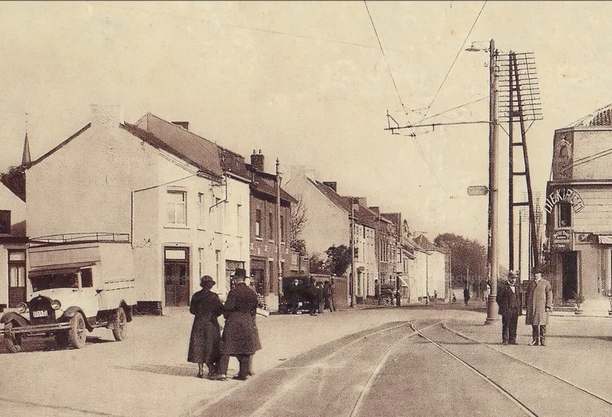 Avenue Paul Pasture à Mont-sur-marchienne dans les années 20